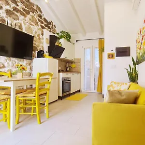 Lo Stazzo Della Dottoressa Ferienhaus